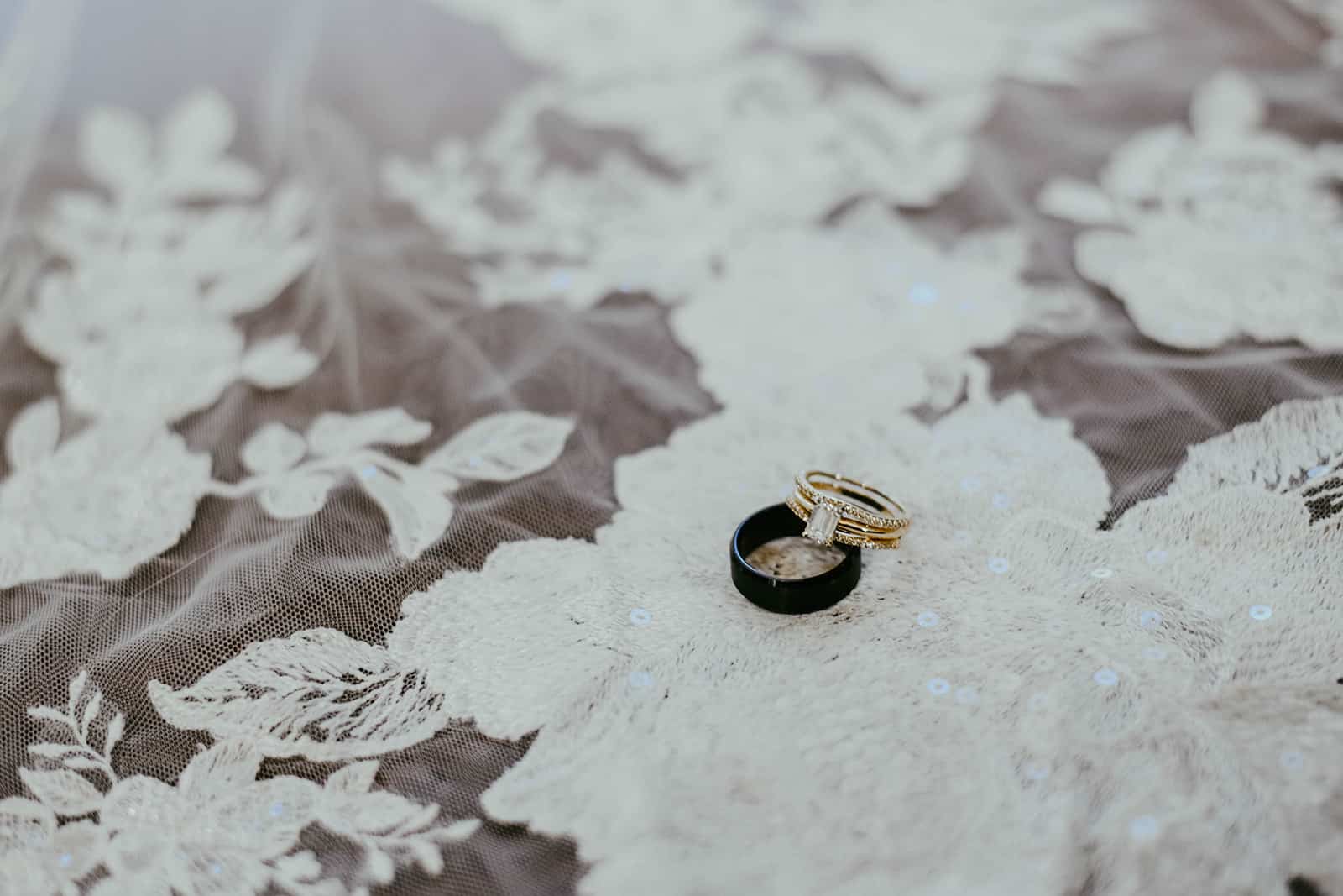 wedding-rings-savannah-mike-real-weddings-colorado-wedding-visual–poetry-by-meghan-chelsey-huff-design-blog